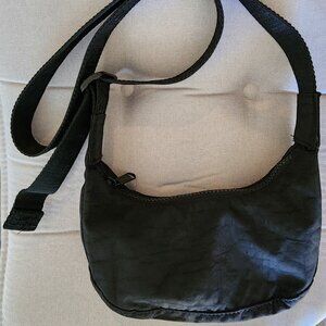 BAGGU Mini Nylon Crescent Bag- Black